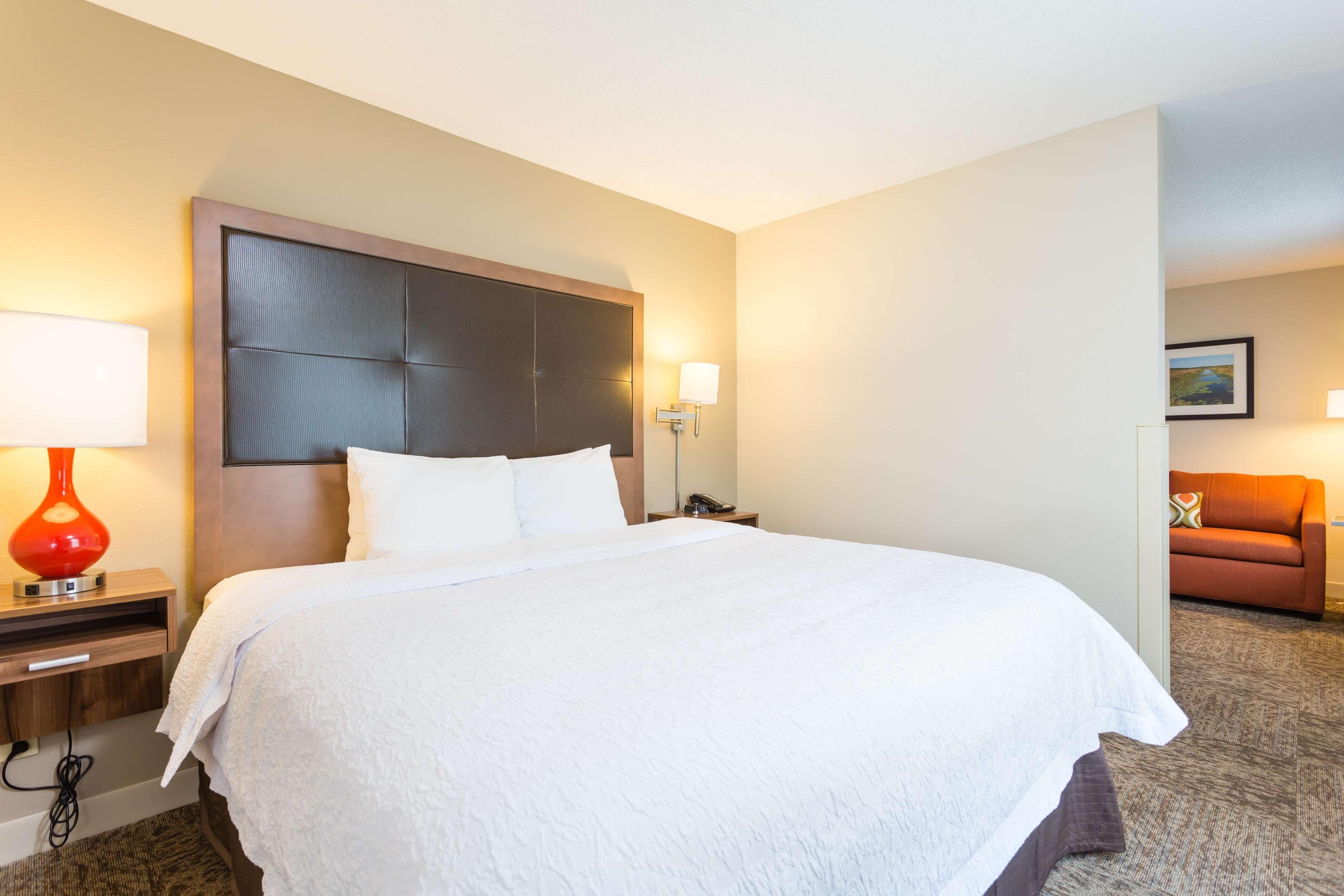 Hampton Inn Havelock Bagian luar foto