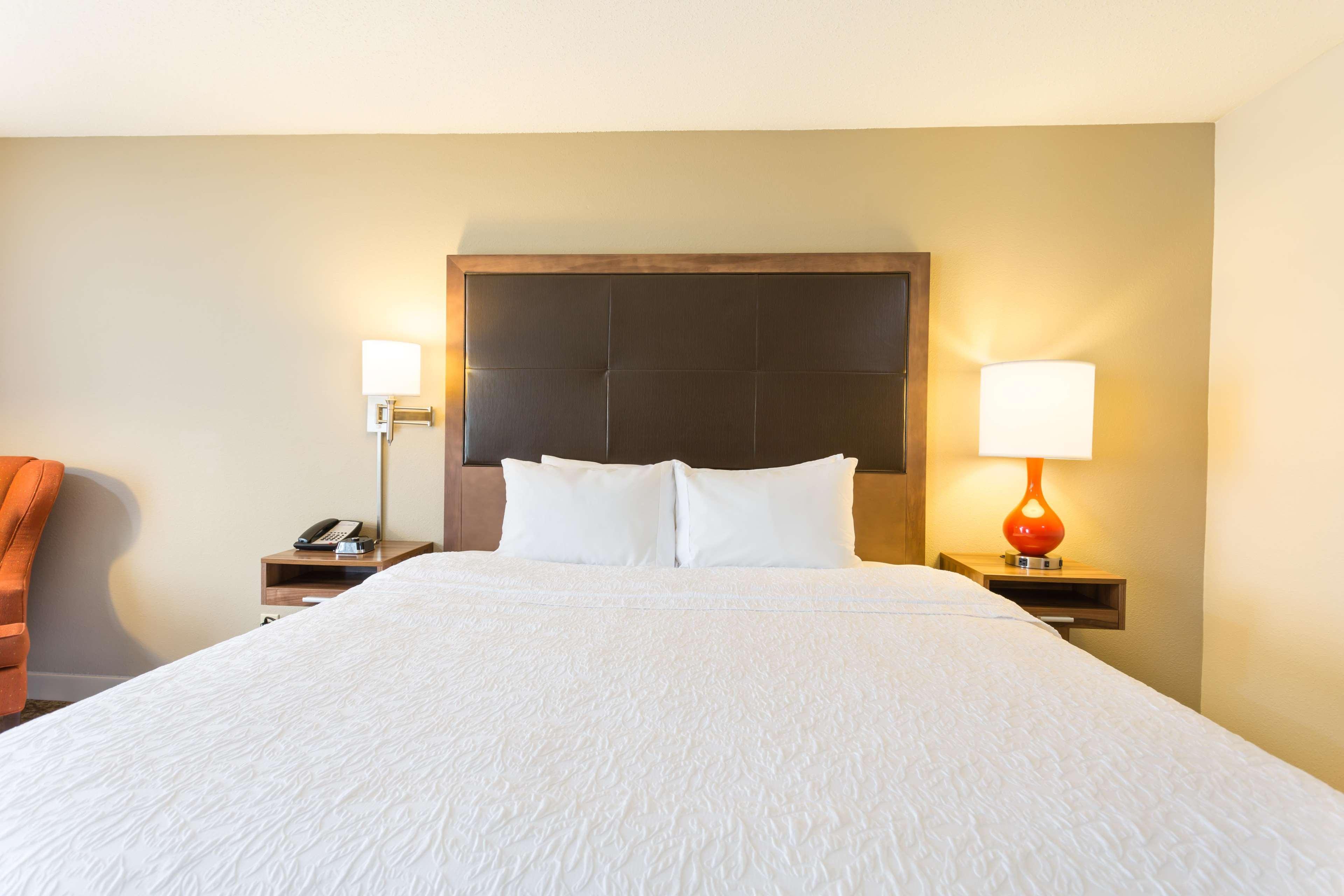 Hampton Inn Havelock Bagian luar foto