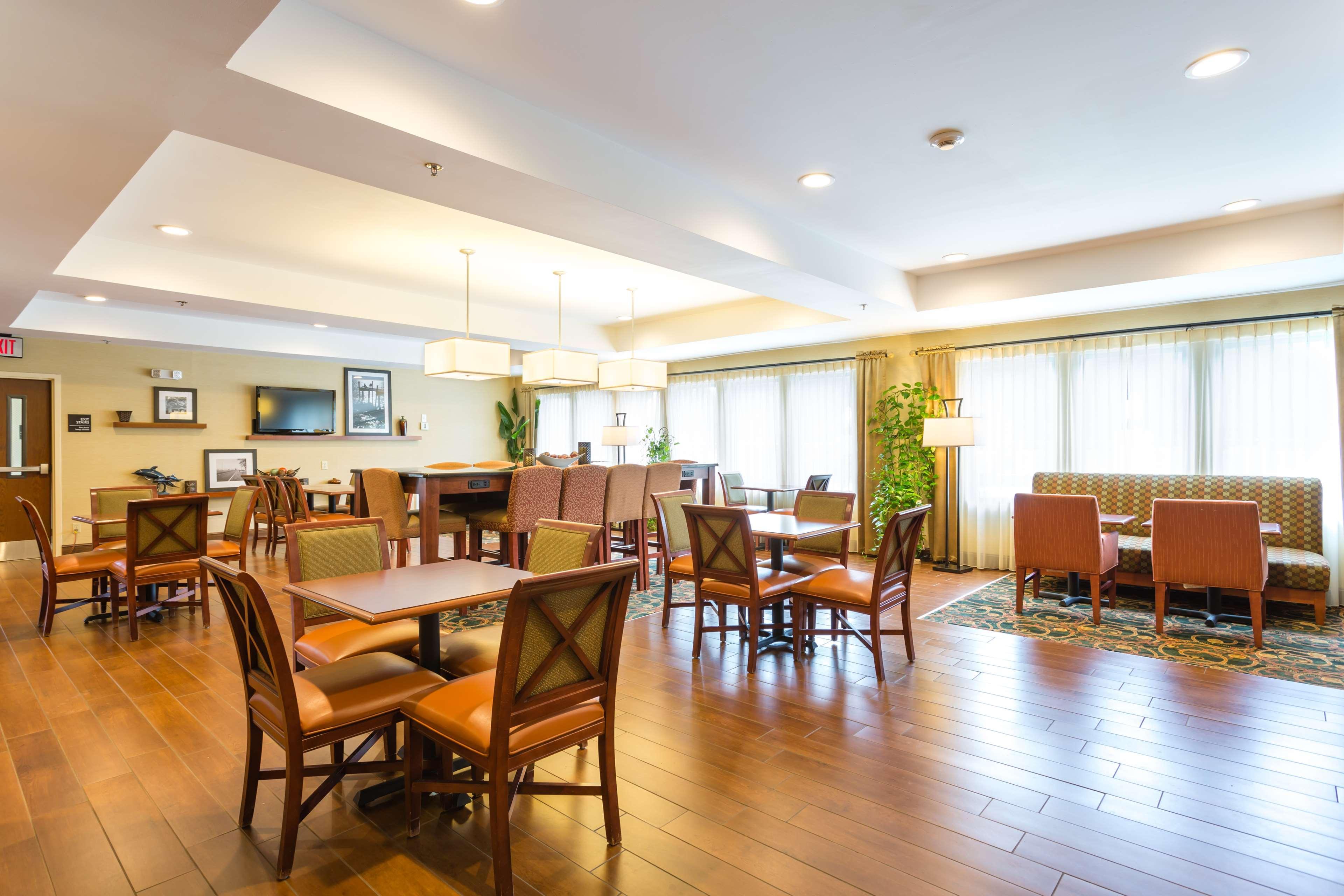 Hampton Inn Havelock Bagian luar foto