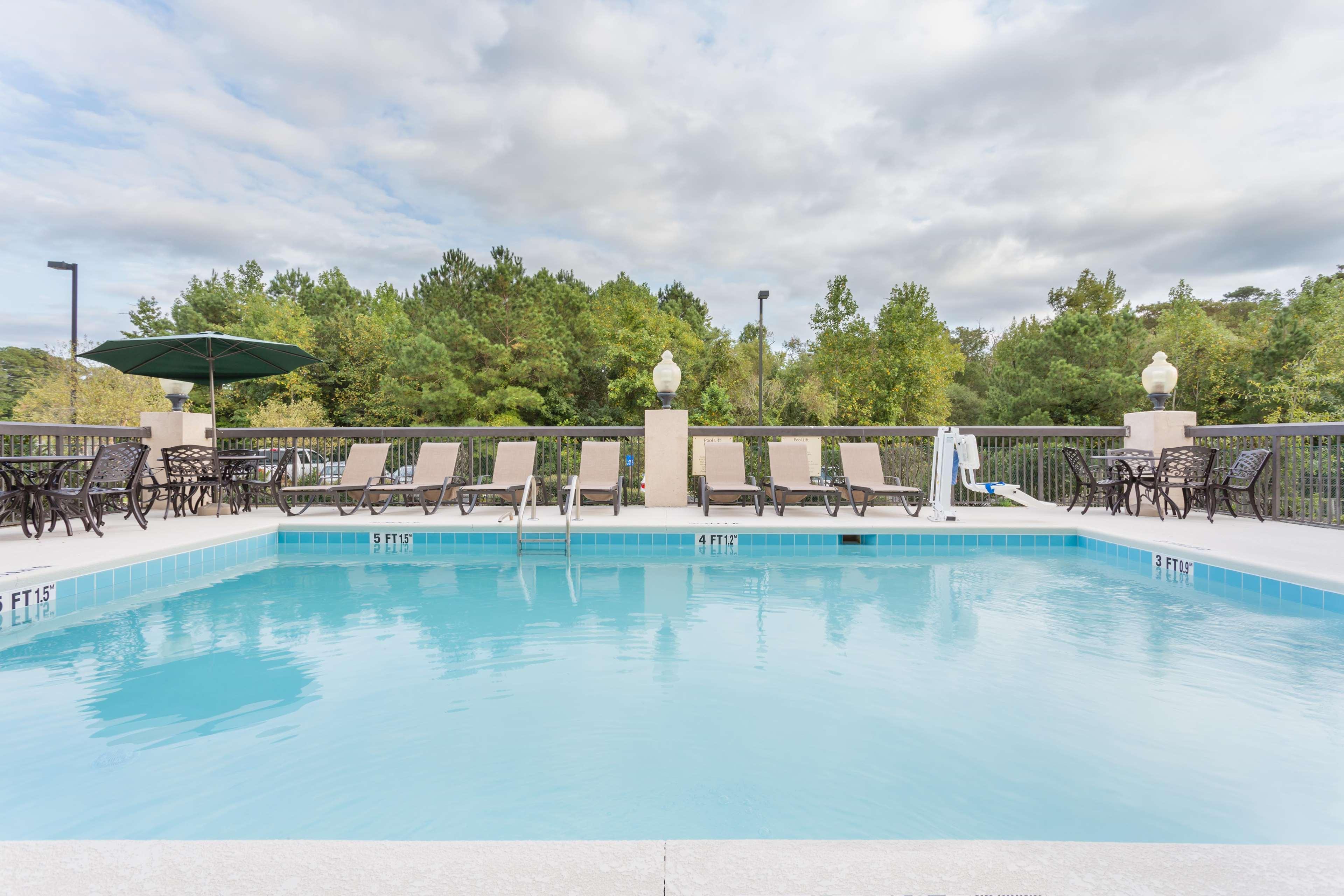 Hampton Inn Havelock Bagian luar foto