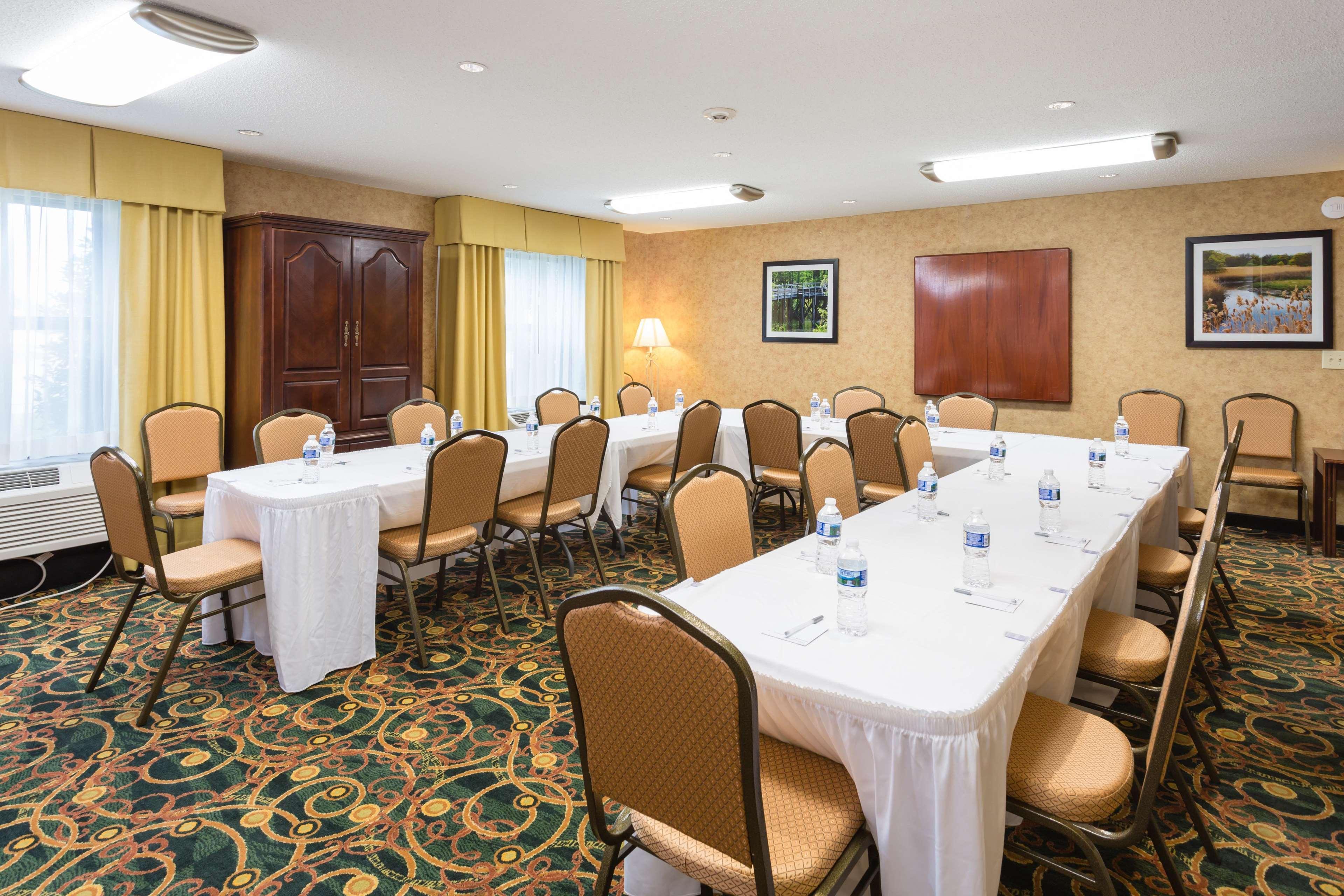 Hampton Inn Havelock Bagian luar foto